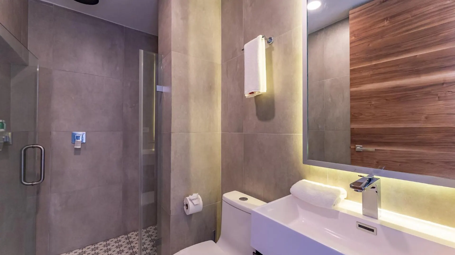 Condo At Icono 3 Bedrooms Close 5Th Playa del Carmen