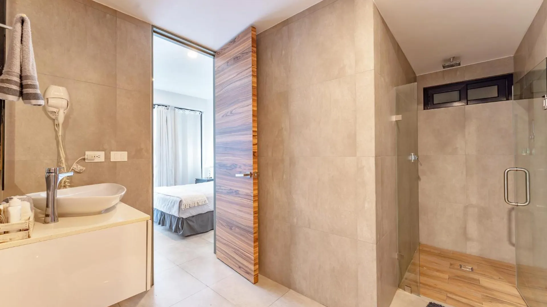 Condo At Icono 3 Bedrooms Close 5Th Πλάγια Ντελ Κάρμεν 0*,  Μεξικό